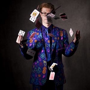 Meet your Posher, Howard